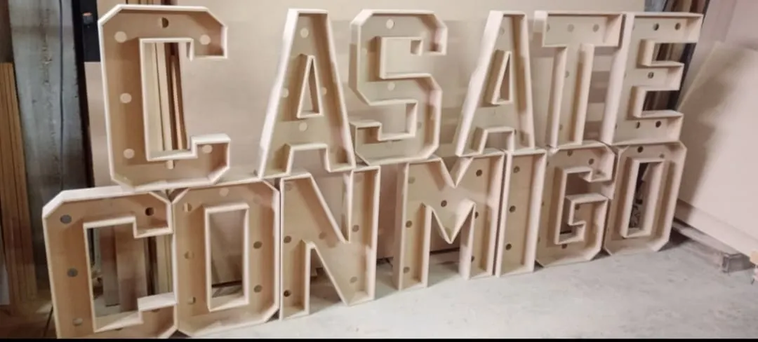 Letras CASATE CONMIGO en MDF crudo